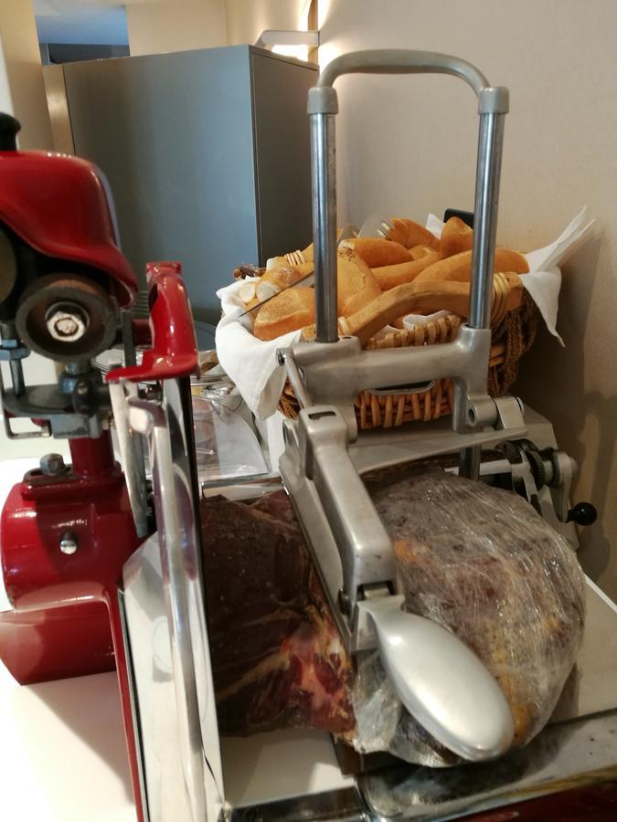 Hotel Meripol 알바아드리안티카 외부 사진