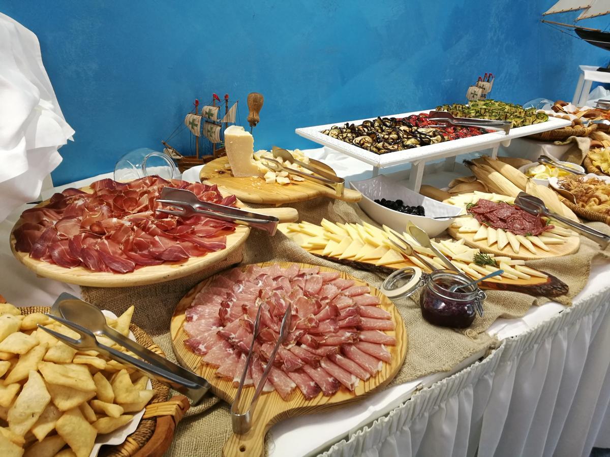 Hotel Meripol 알바아드리안티카 외부 사진